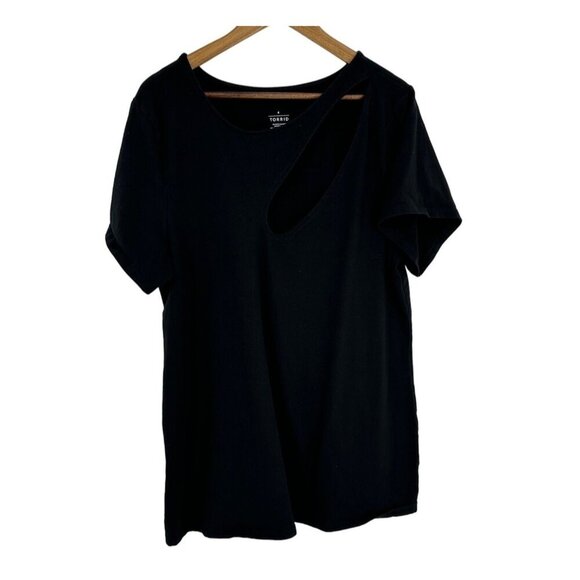 Torrid Foxy Short Sleeve Asymmetrical Cutout Top Size 4X - Picture 1 of 6